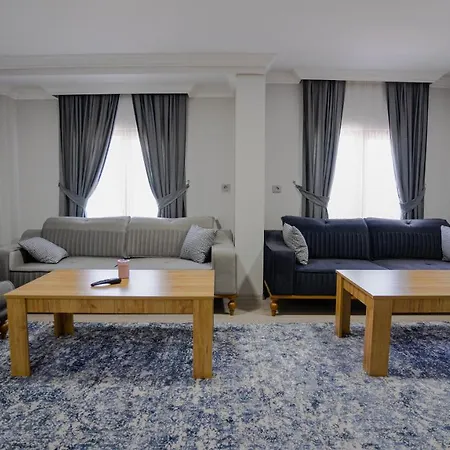 Grand Family Apartment